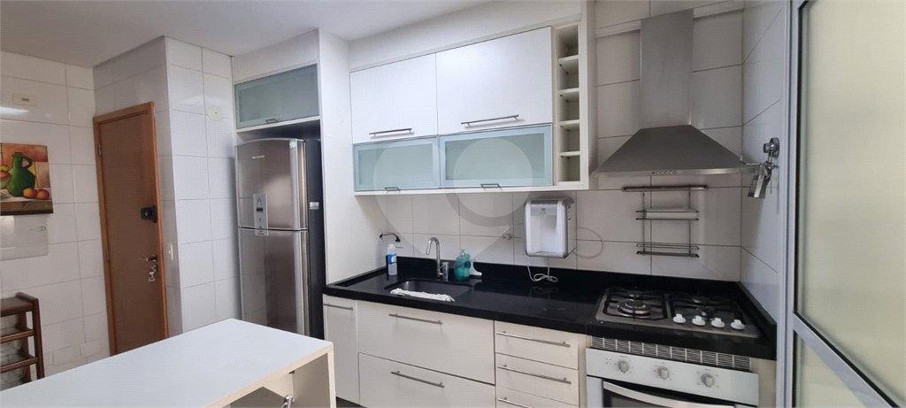Apartamento à venda com 3 suítes em Santa Teresinha, São Paulo, SP