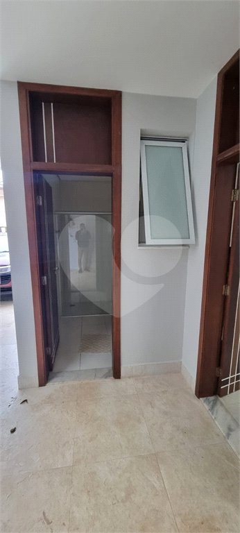 Casa à venda com 5 quartos, sendo 2 suítes, no condomínio Swiss Park, São Bernardo do Campo - SP