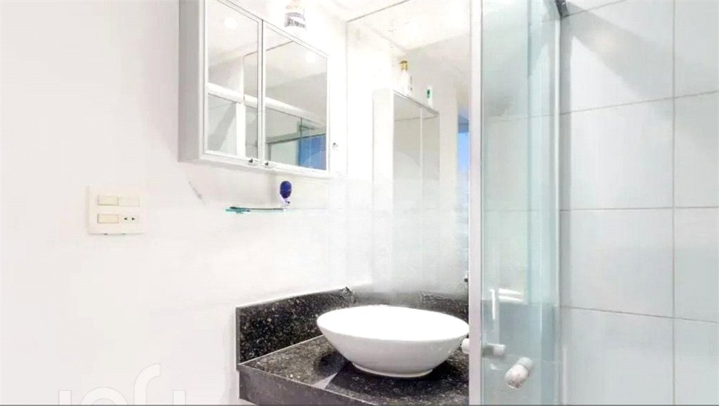 Apartamento à venda com 2 quartos em Vila Uberabinha, São Paulo, SP