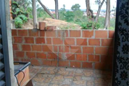Casa à venda com 4 quartos, sendo 1 suíte, em Protestantes, Votorantim, SP