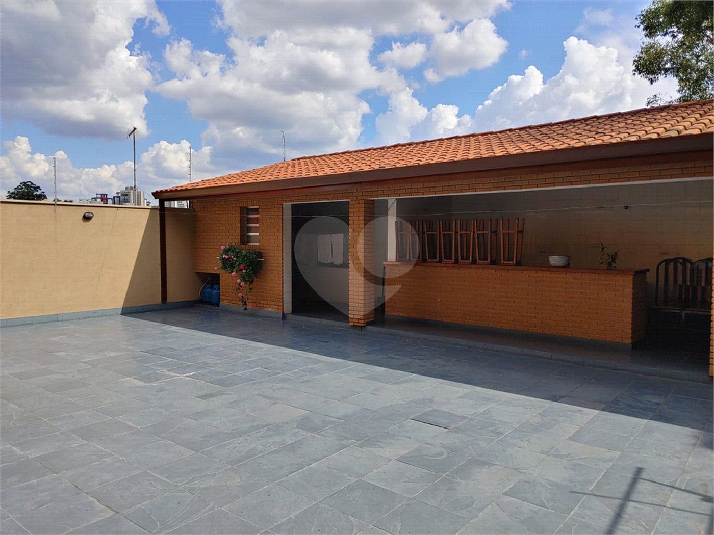 Casa à venda com 4 quartos, sendo 2 suítes, em Parque dos Príncipes, São Paulo, SP