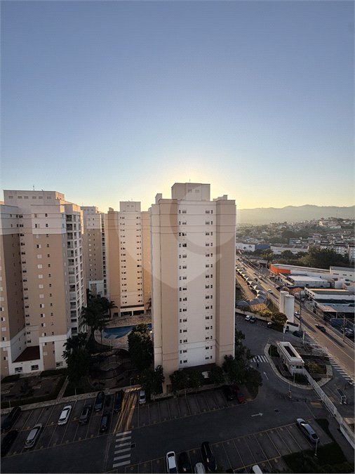 Apartamento para alugar com 2 quartos, sendo 1 suíte,  em Vila Suissa, Mogi das Cruzes, SP