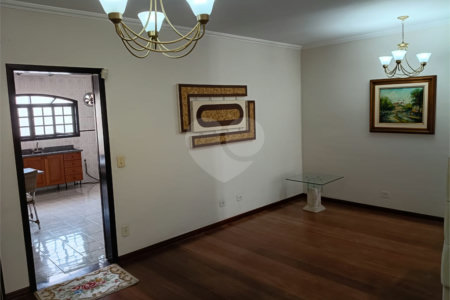 Casa à venda com 3 quartos, sendo 1 suíte, em Chácara Jafet, Mogi das Cruzes, SP