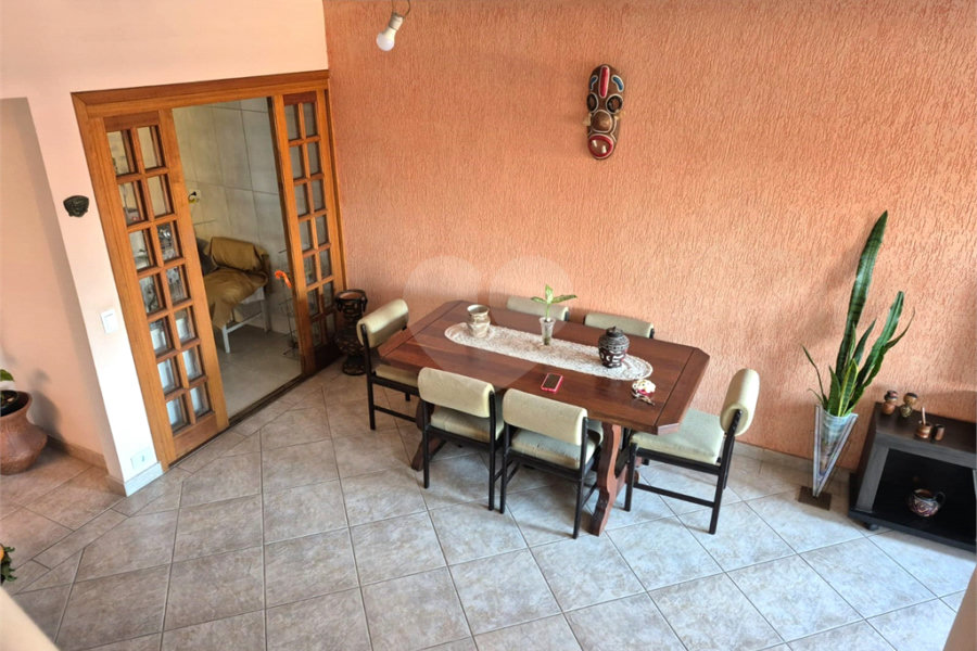 Sobrado à venda com 4 quartos em Tremembé, São Paulo, SP