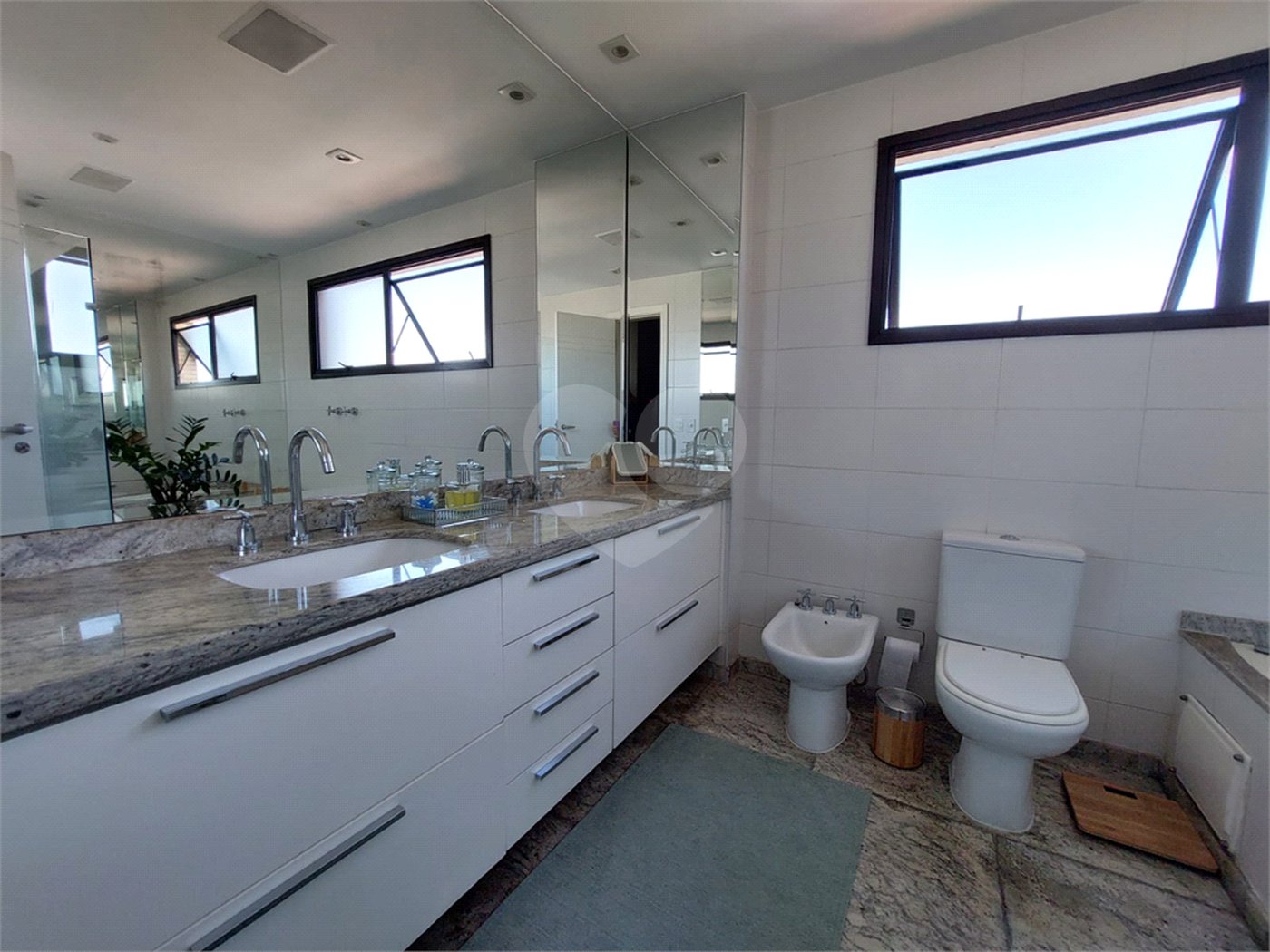 Apartamento à venda ou para alugar com 3 suítes em Perdizes, São Paulo, SP