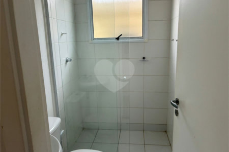 Sobrado à venda com 3 quartos em Jardim Petrópolis, Cotia, SP