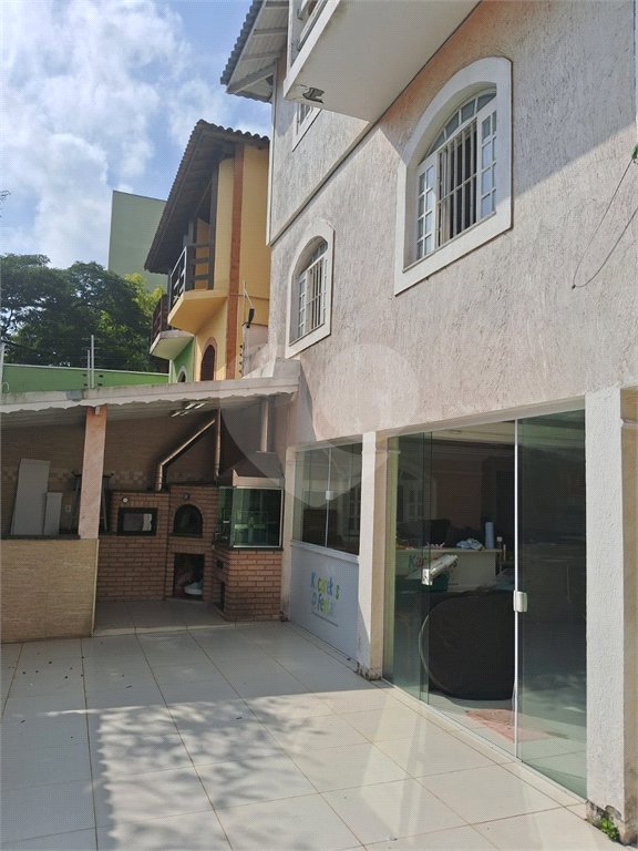 Casa à venda com 4 quartos, sendo 2 suítes, em Vila Indiana, São Paulo, SP