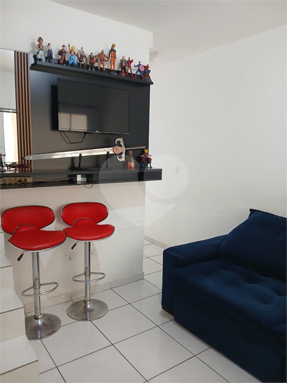 Casa à venda com 2 quartos no condomínio Pátio Boulevard, Poá - SP