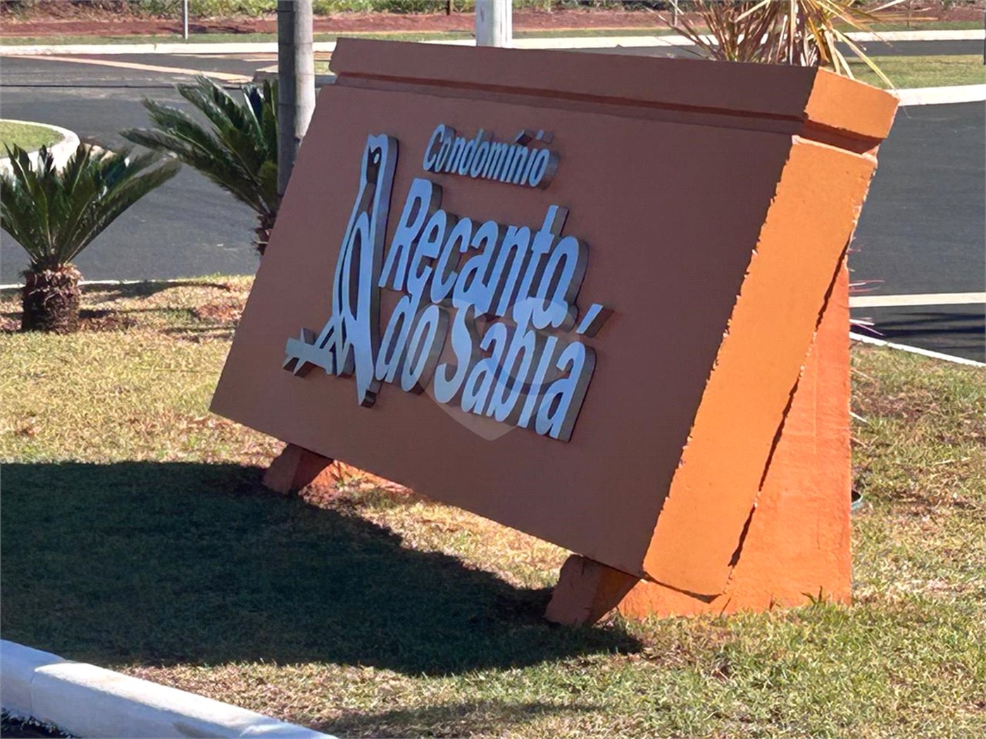 Casa em condomínio a venda.