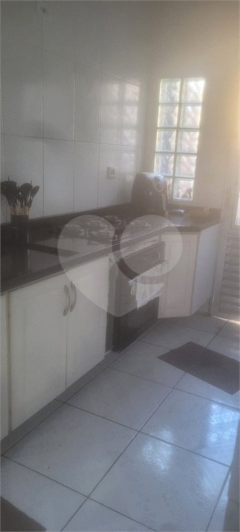 Casa à venda com 3 quartos em Vila Varela, Poá, SP
