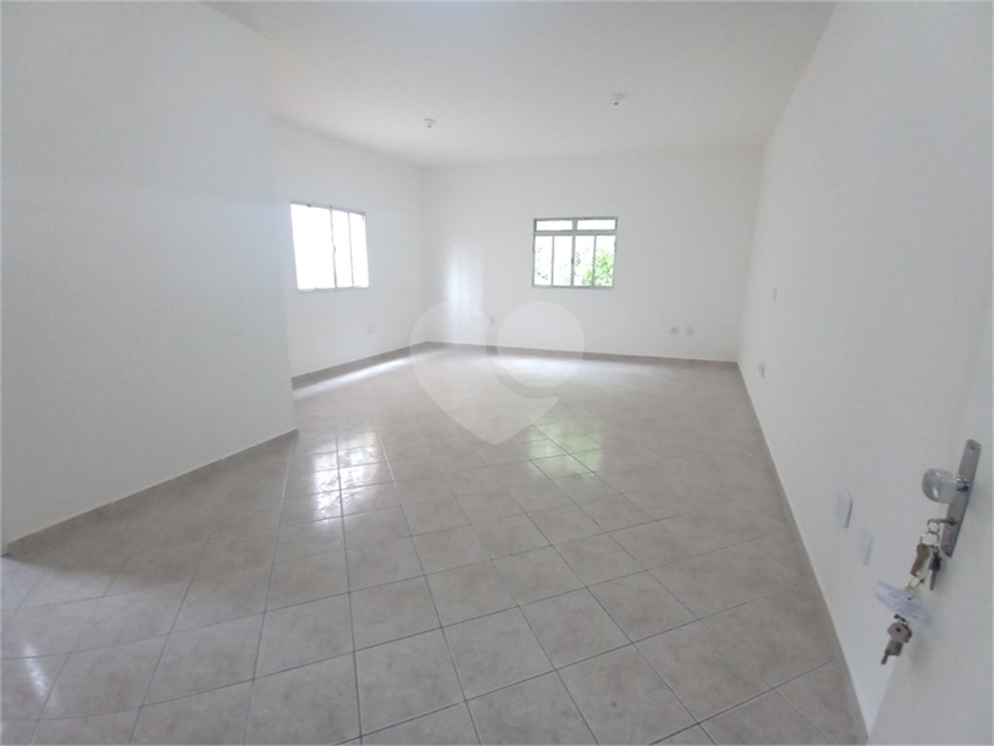Prédio à venda com 2 quartos, sendo 1 suíte, em Jardim Brasil (zona Norte), São Paulo, SP