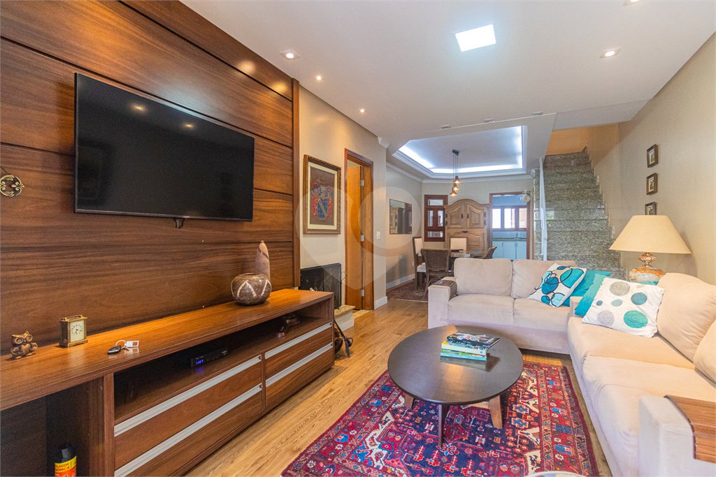 Casa à venda com 4 quartos, sendo 2 suítes, em Jardim Prudência, São Paulo, SP
