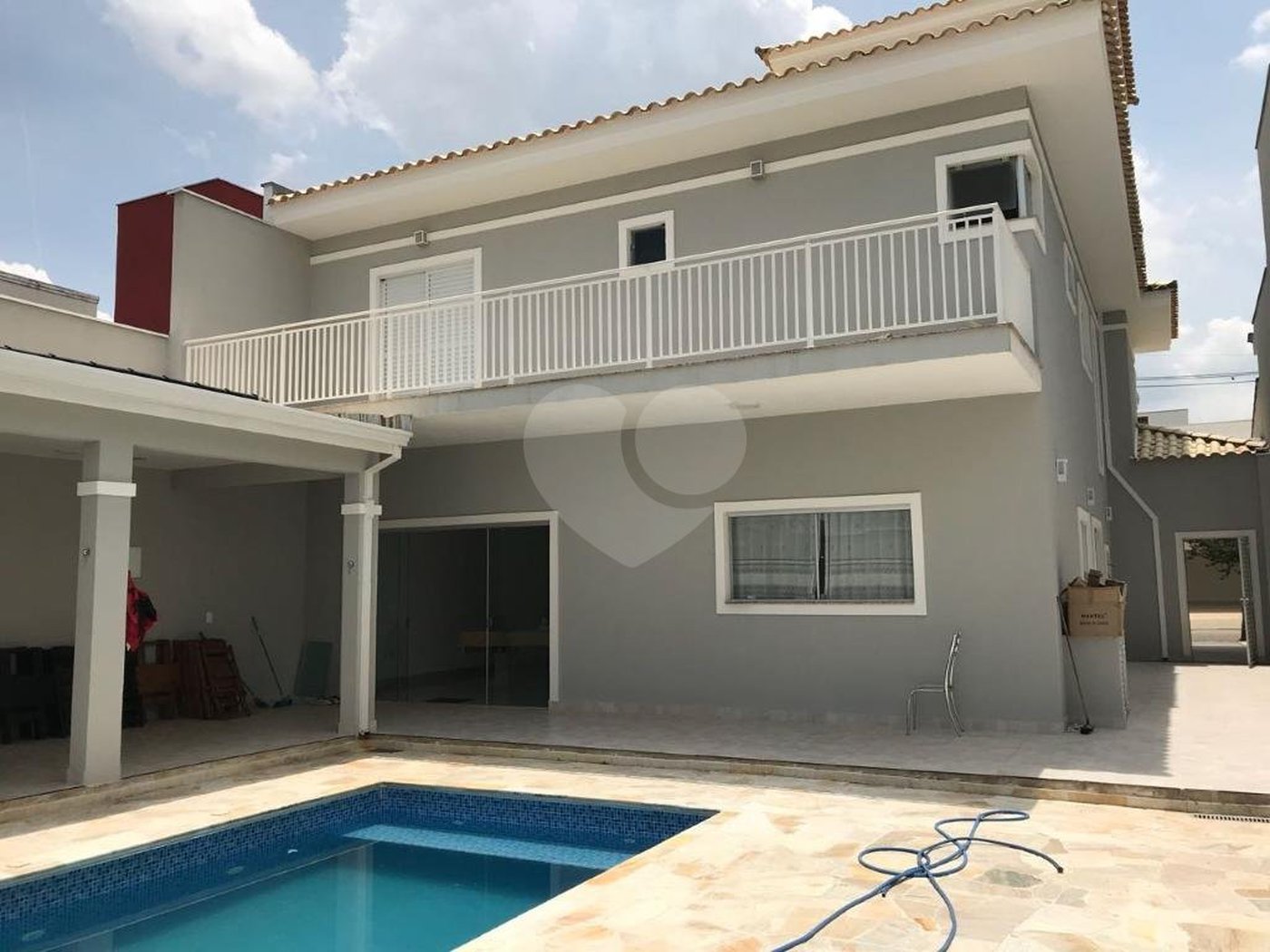 Casa à venda com 3 suítes no condomínio Aldeia da Mata, Votorantim - SP