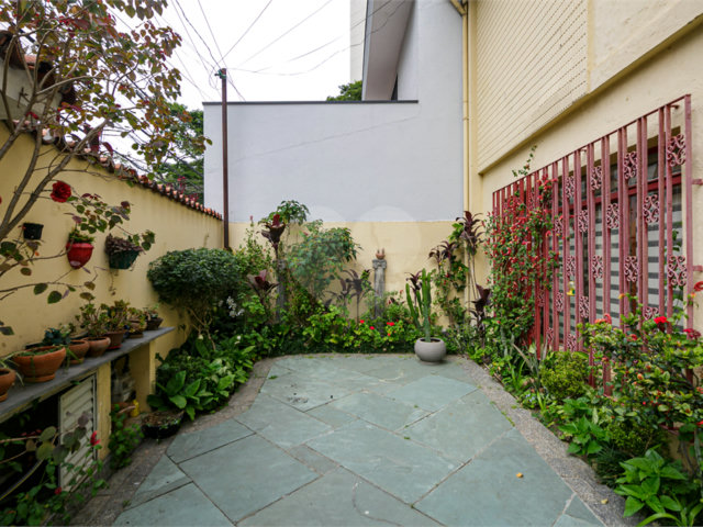 Sobrado à venda com 3 quartos, sendo 1 suíte,  em Chácara Santo Antônio (zona Sul), São Paulo, SP