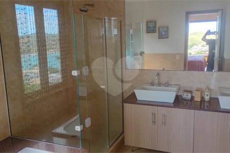 Casa à venda com 5 suítes em Ferradura, Armação dos Búzios, RJ