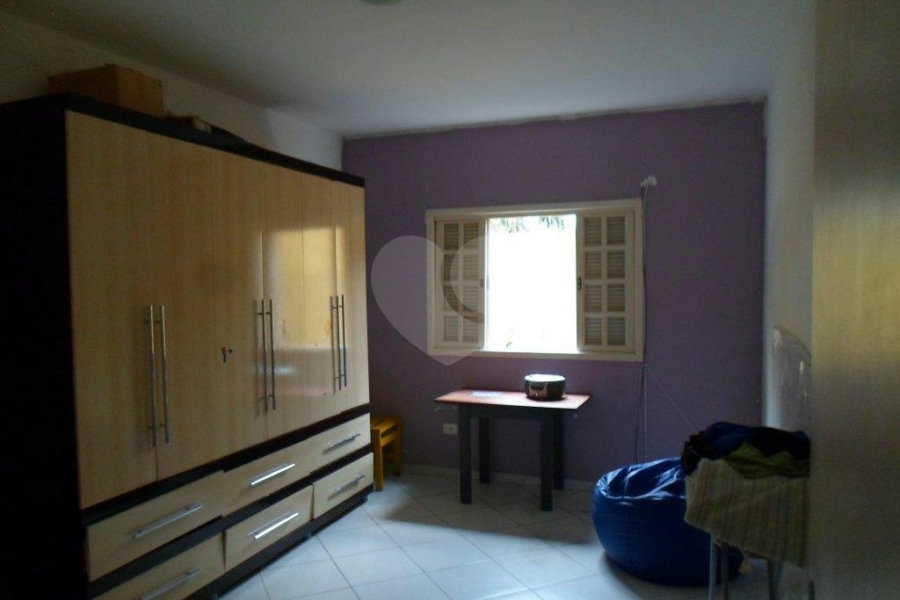 Casa à venda com 3 quartos em Vila Irmãos Arnoni, São Paulo, SP