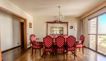 Apartamento à venda com 3 suítes em Moema, São Paulo, SP