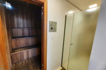 Apartamento Residencial à venda, Pitangueiras, Guarujá - AP0136.