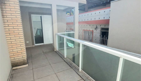 Sobrado à venda com 3 suítes em Jardim Marisa, São Paulo, SP