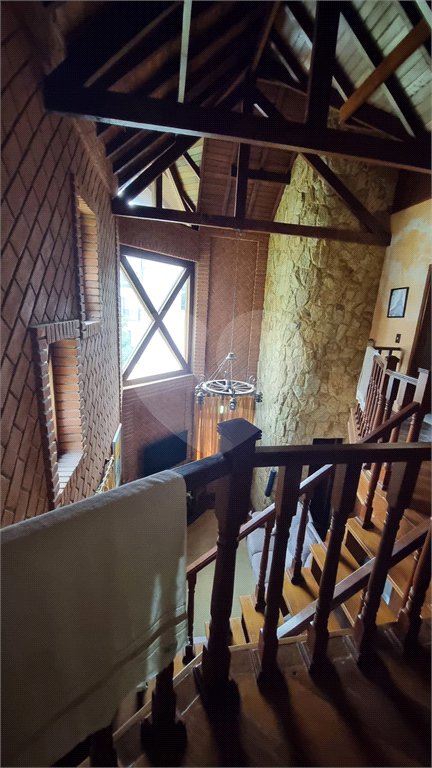 Casa à venda com 4 quartos, sendo 2 suítes, no condomínio Aruã Eco Park, Mogi das Cruzes - SP