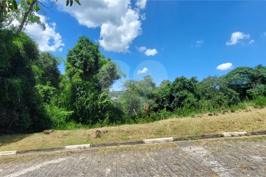 Terreno à venda no condomínio Parque Suiça, Caieiras - SP