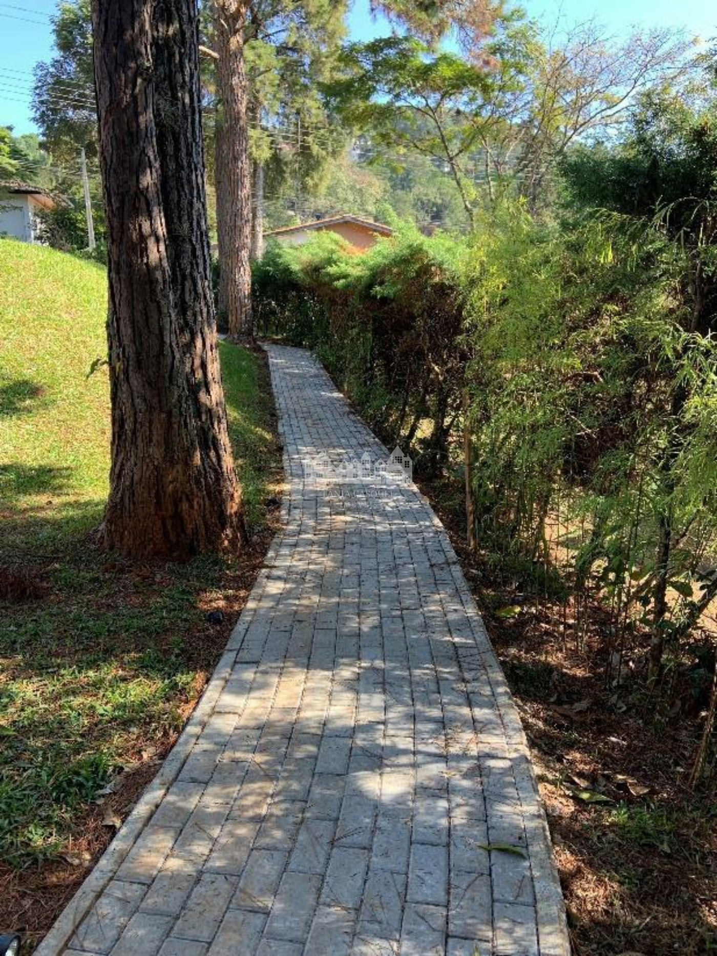 Casa à venda ou para alugar com 3 suítes no condomínio Estância Parque Atibaia, Atibaia - SP