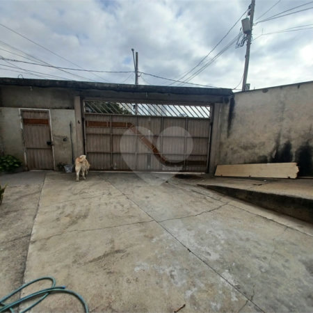 Sobrado à venda com 4 quartos, sendo 1 suíte, em Vila Gustavo, São Paulo, SP
