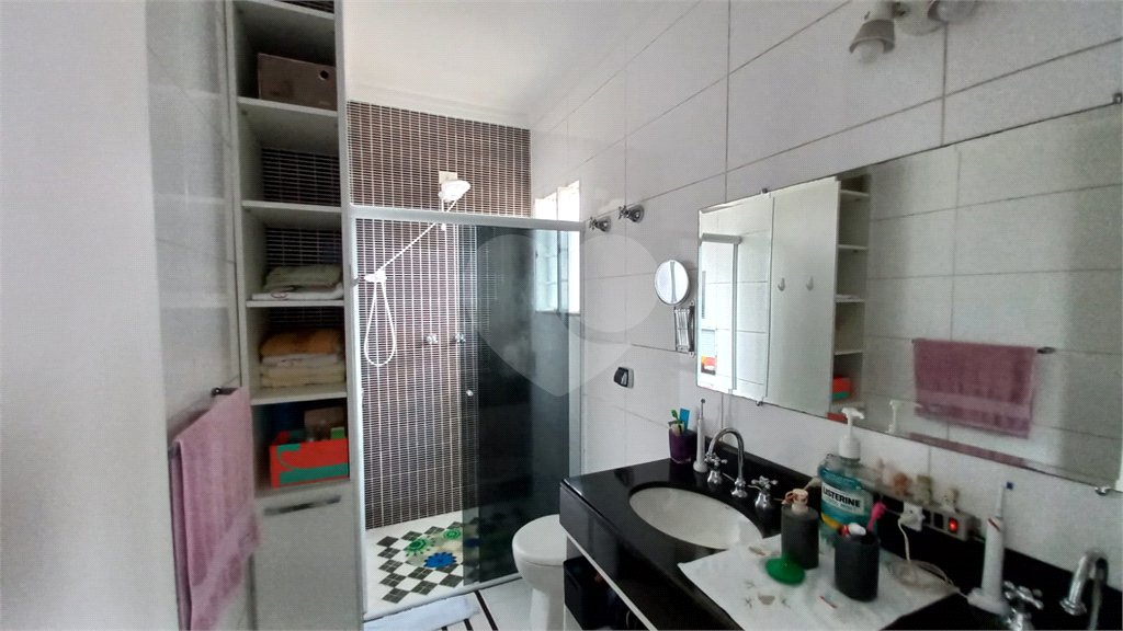 Sobrado à venda com 3 quartos, sendo 1 suíte, em Vila Gomes, São Paulo, SP