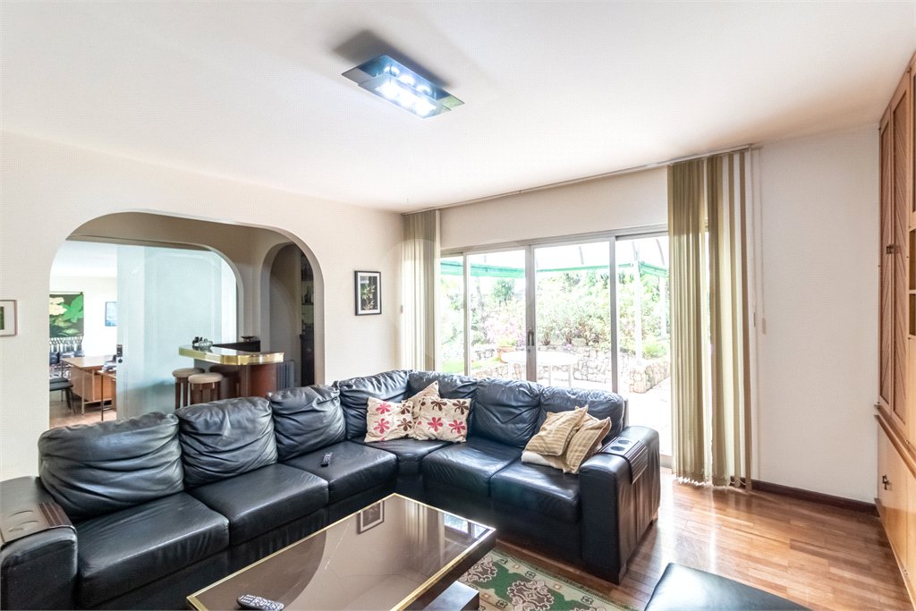 Casa à venda com 4 quartos, sendo 1 suíte, em Jardim Marajoara, São Paulo, SP