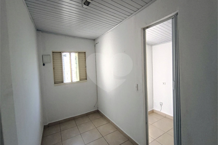 Casa para alugar com 1 quarto no condomínio Cond R Claudio Rodrigues Lopes, São Paulo - SP