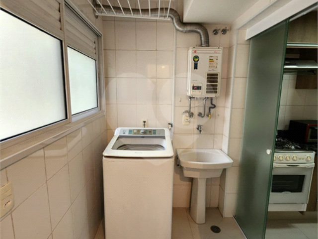 Apartamento à venda com 3 suítes em Morumbi, São Paulo, SP