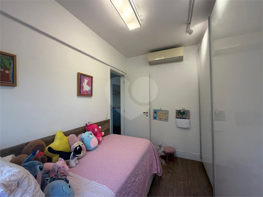 Apartamento à venda com 3 quartos, sendo 1 suíte,  em Alto da Boa Vista, São Paulo, SP