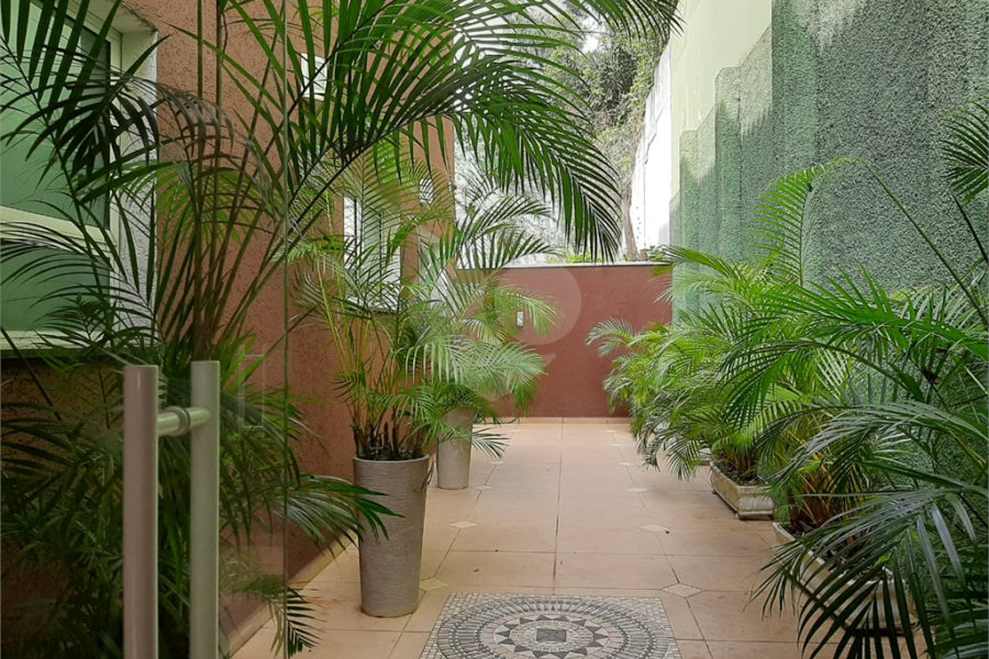 Sobrado à venda com 4 quartos, sendo 3 suítes, em Tremembé, São Paulo, SP