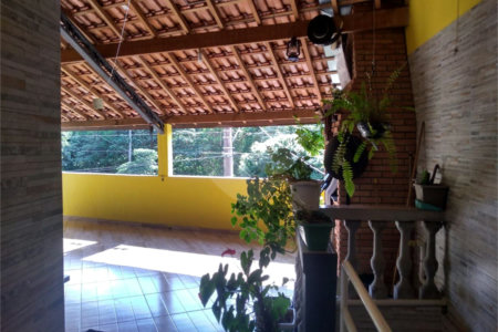 Casa à venda com 2 quartos, sendo 1 suíte,  em Bosque dos Eucaliptos, São José dos Campos, SP