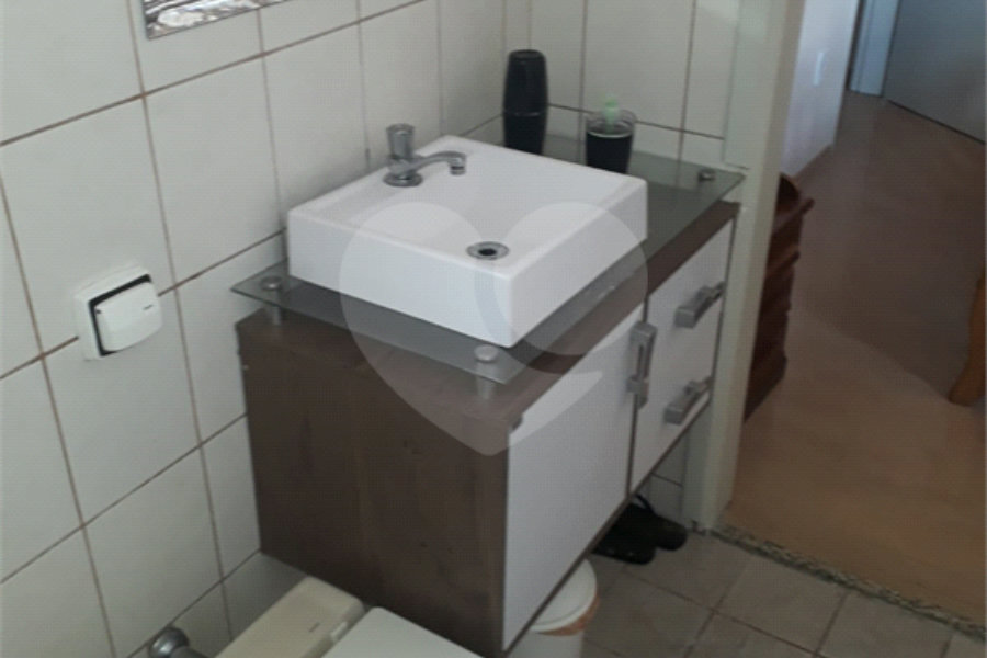 Sobrado à venda com 3 quartos, sendo 1 suíte, em Vila Nova Mazzei, São Paulo, SP