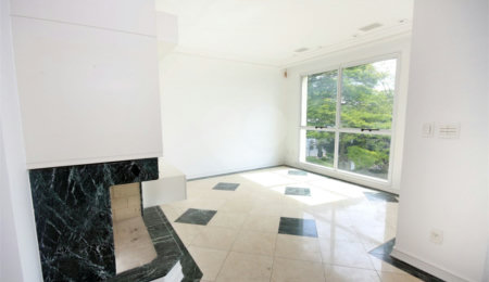 Apartamento à venda com 3 quartos, sendo 1 suíte,  em Alto da Boa Vista, São Paulo, SP