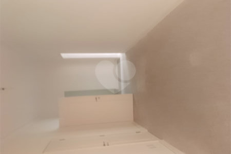 Apartamento à venda com 4 quartos, sendo 1 suíte, em República, São Paulo, SP