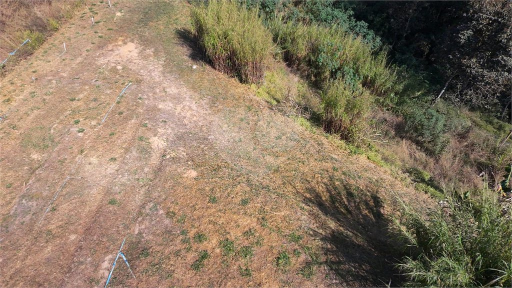 Casa à venda com 2 quartos, sendo 1 suíte, no condomínio Campos de Mairiporã Gleba 1, Mairiporã - SP