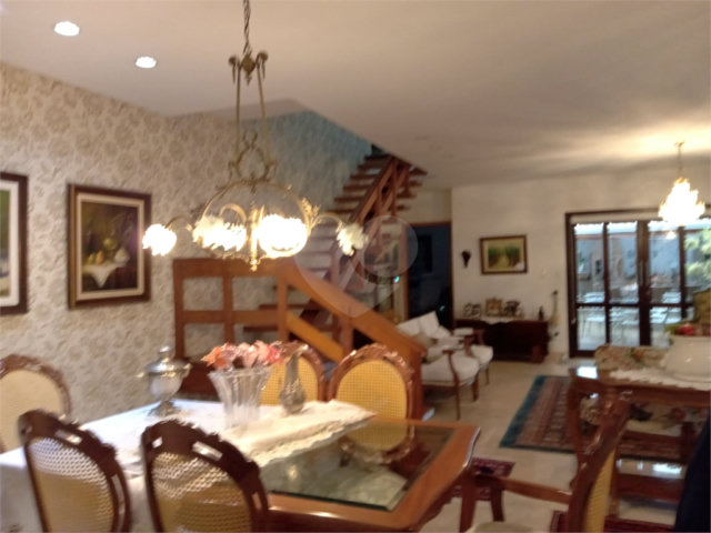 Casa à venda com 3 quartos, sendo 2 suítes,  em Cidade Jardim, Mairiporã, SP