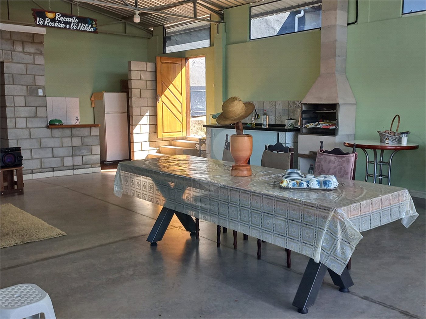 Casa à venda com 2 quartos em Vila Matias, Alambari, SP
