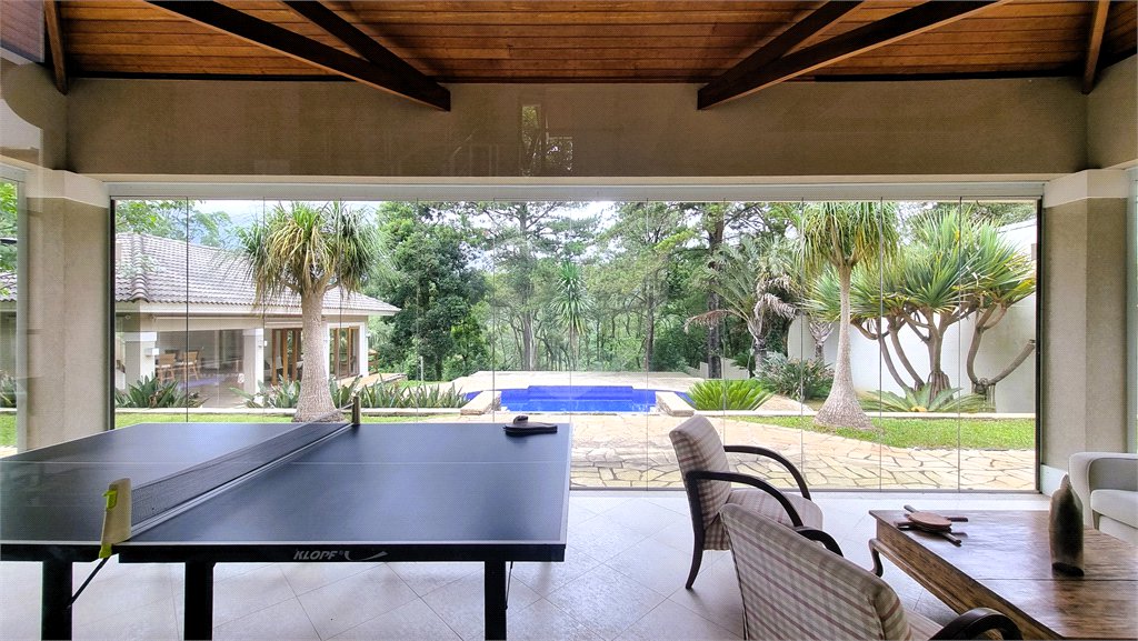 Casa à venda ou para alugar com 5 suítes em Serra da Cantareira, Mairiporã, SP