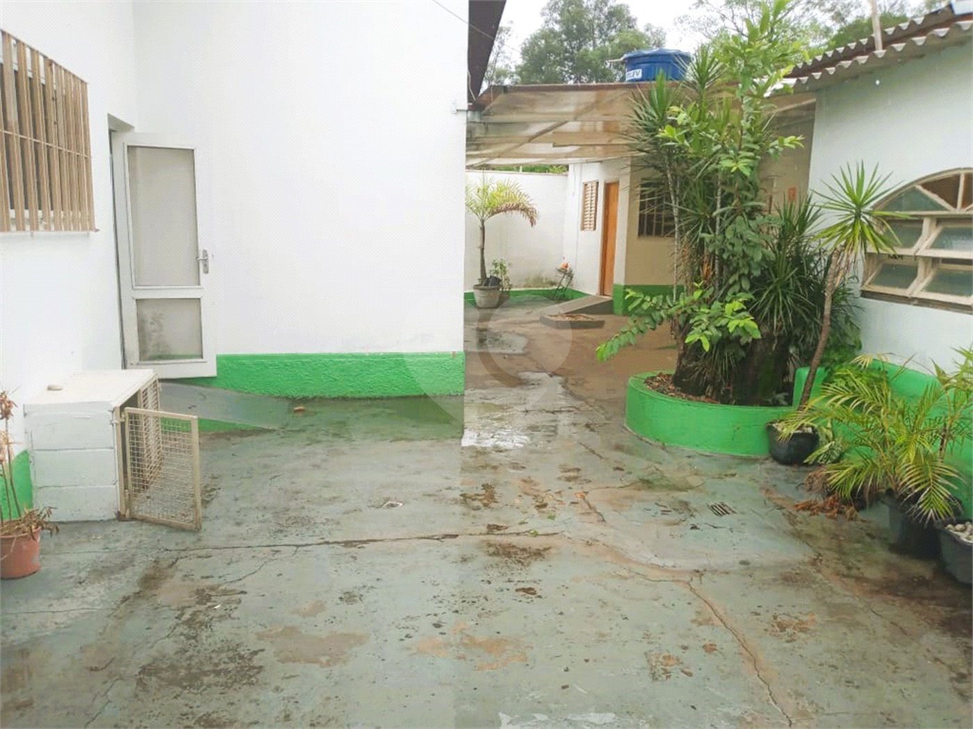 Casa à venda ou para alugar com 7 quartos, sendo 2 suítes, em Jardim Peri Peri, São Paulo, SP