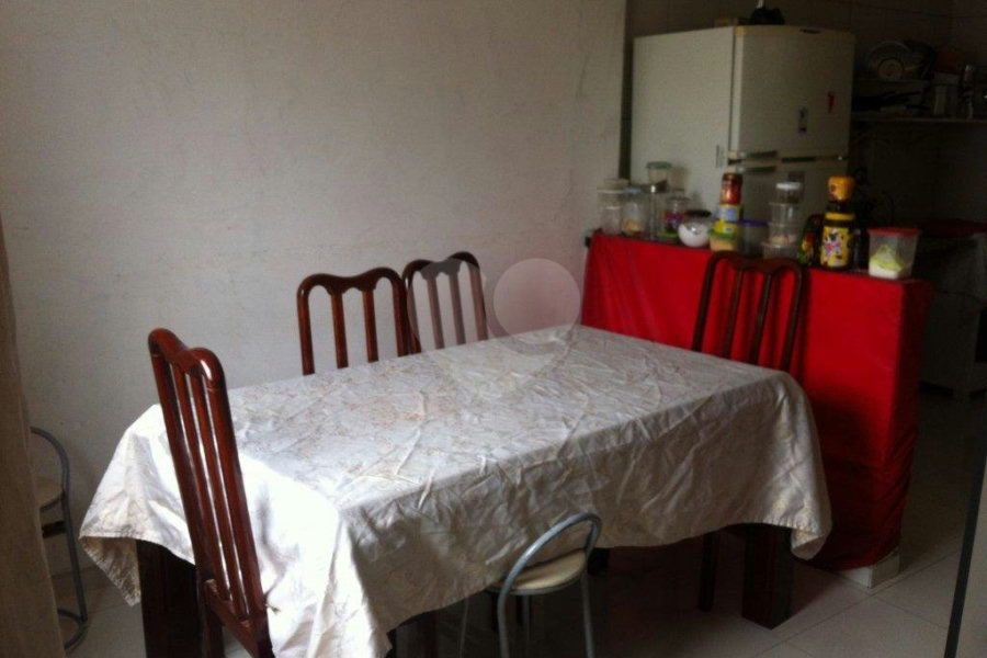 Casa à venda com 2 quartos, sendo 1 suíte, em Barra Funda, São Paulo, SP
