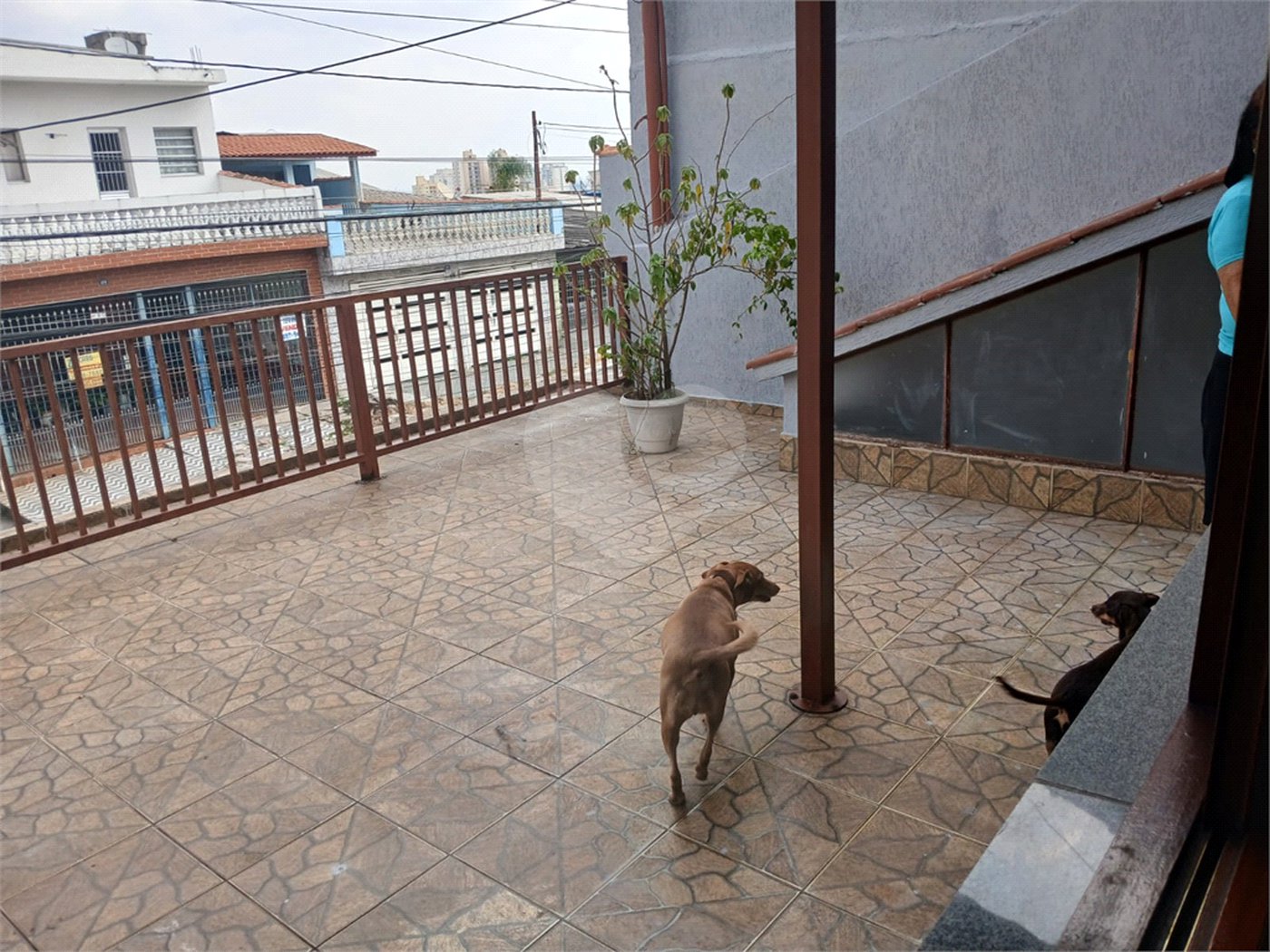 Casa à venda com 4 quartos, sendo 1 suíte, em Jardim Rosa de Franca, Guarulhos, SP