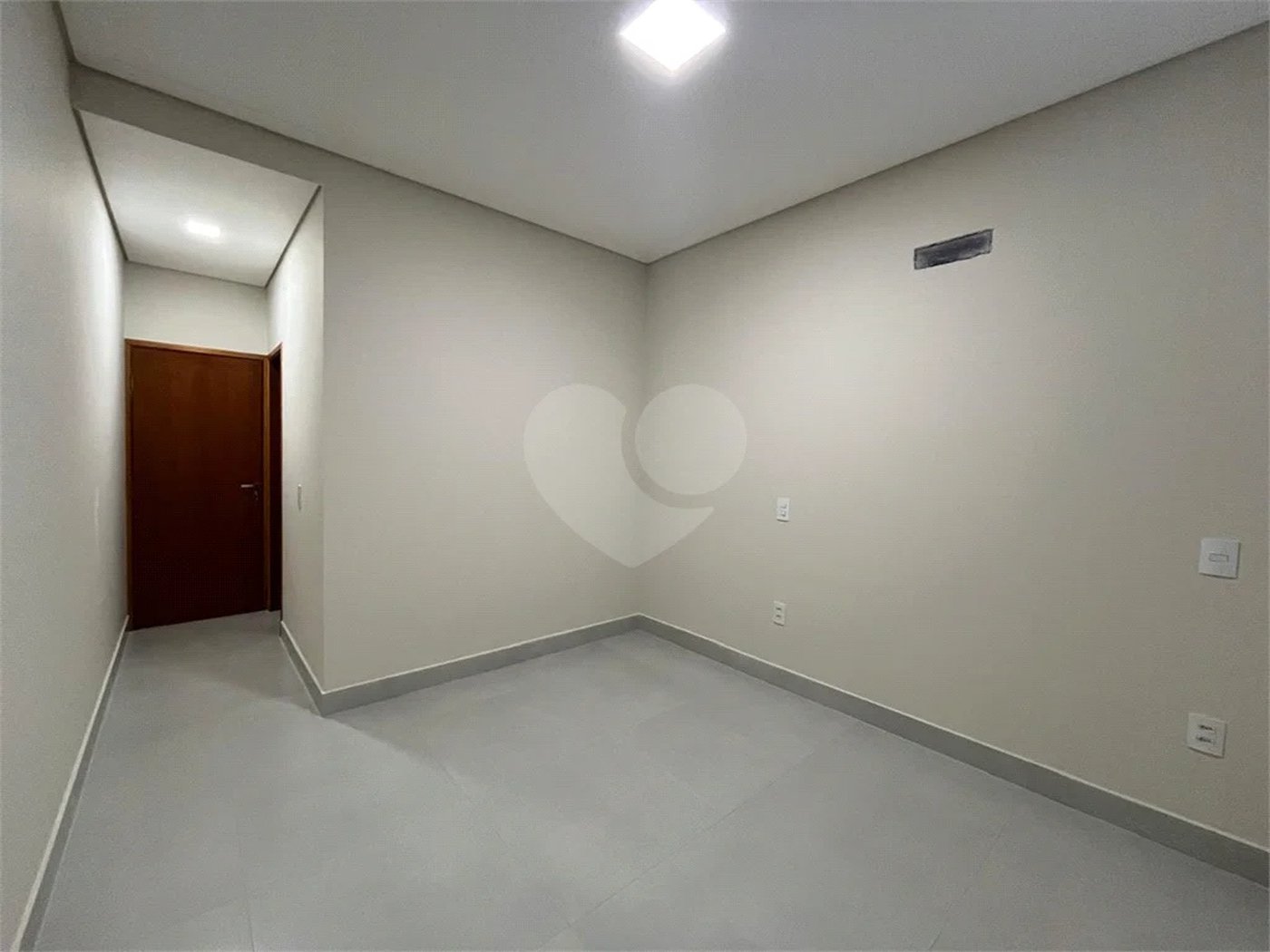 Casa à venda no Condomínio Residencial Ágape, no bairro Campestre, em Piracicaba/SP.