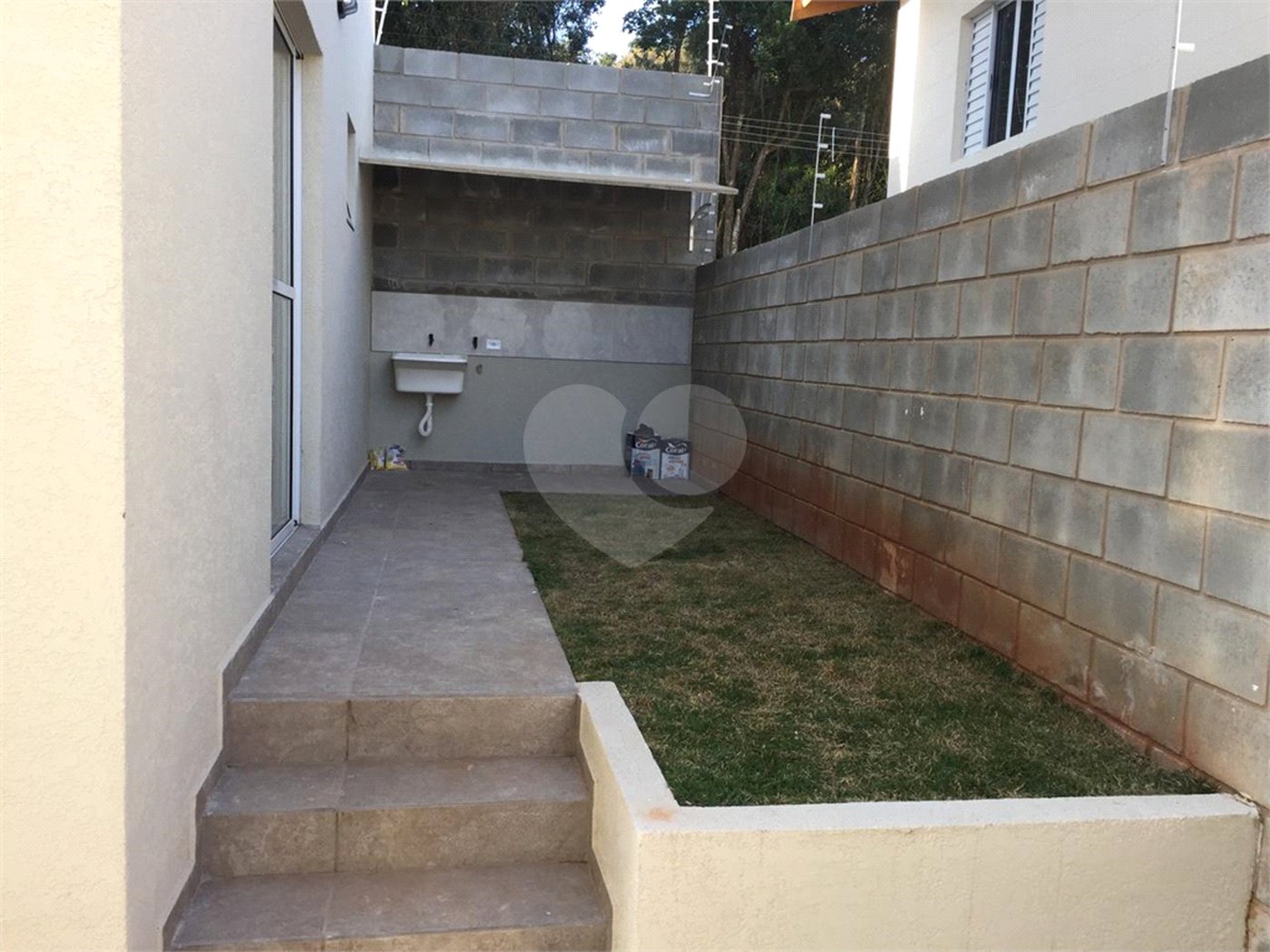 Casa de Vila à venda com 2 quartos em Jardim São Felipe, Atibaia, SP