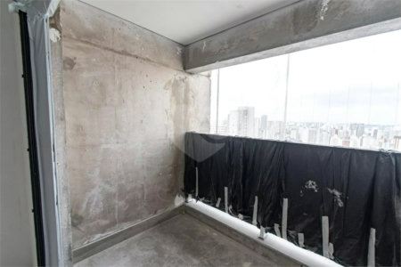 Apartamento à venda com 3 suítes em Vila Firmiano Pinto, São Paulo, SP