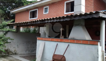 Casa à venda com 4 quartos em Capoavinha, Mairiporã, SP