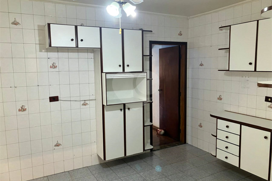 Sobrado à venda com 3 quartos, sendo 1 suíte, em Vila Mazzei, São Paulo, SP