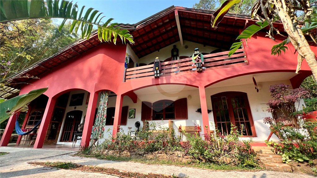 Casa à venda com 4 quartos, sendo 1 suíte, em Serra da Cantareira, Mairiporã, SP